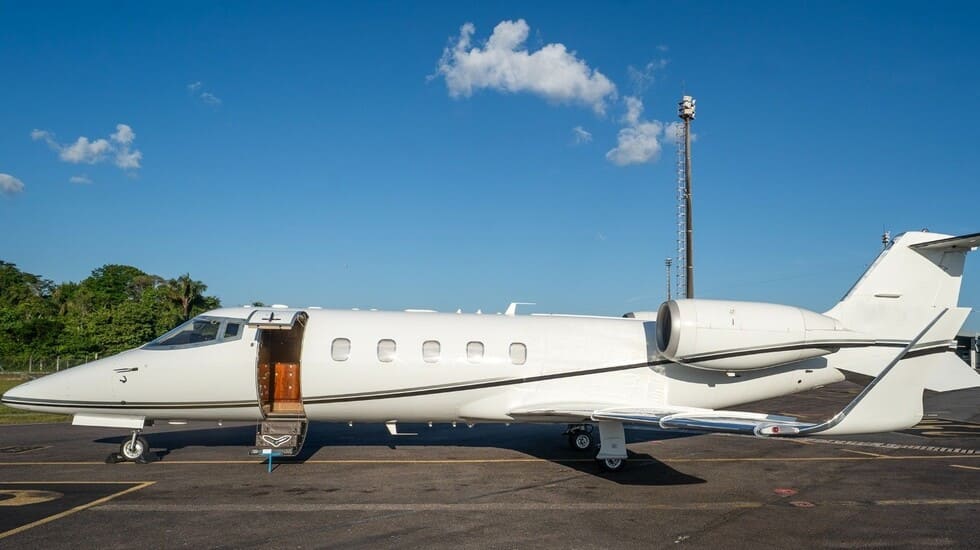 Avi&atilde;o Learjet 60
